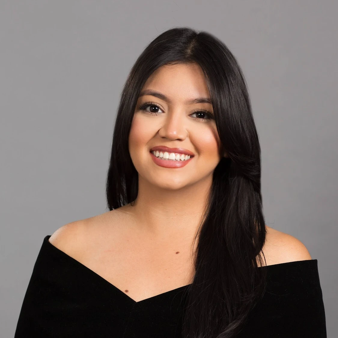 Andrea Castillo – Dental Hygienist at Manhattan Bach Dental Esthetics